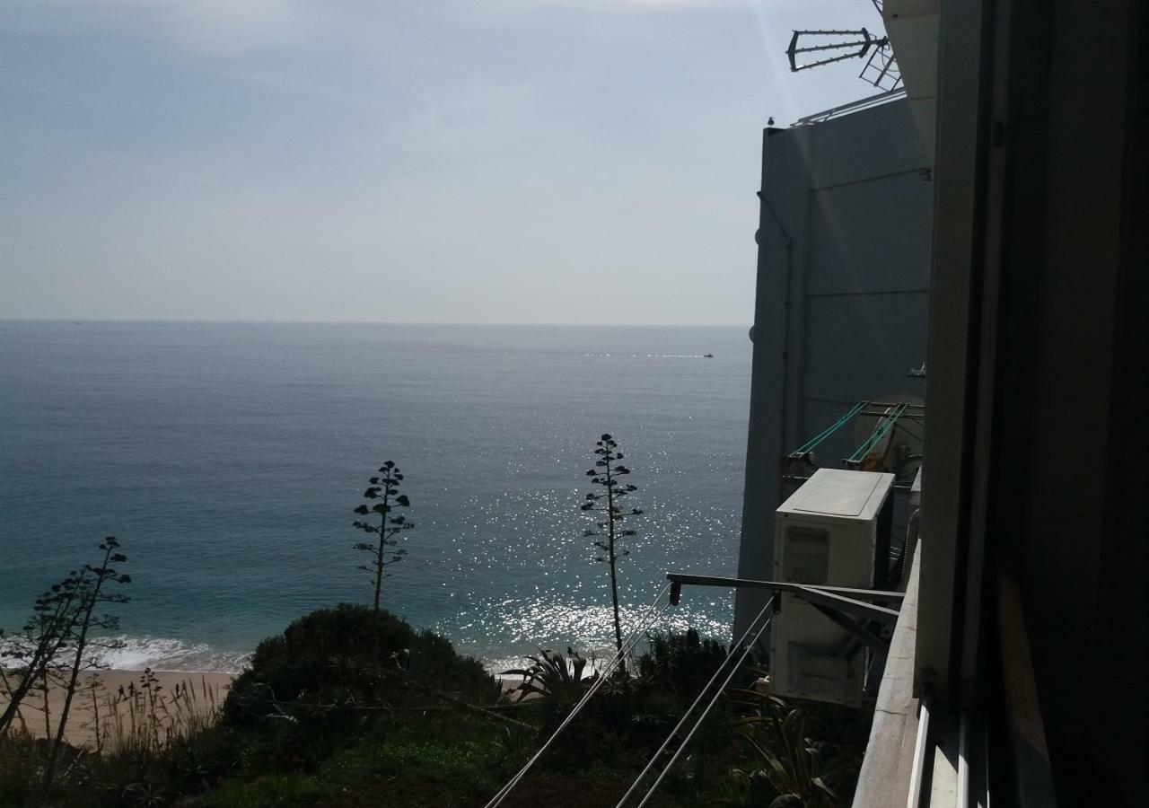 Estudio T0 Sobre A Praia 塞辛布拉 外观 照片